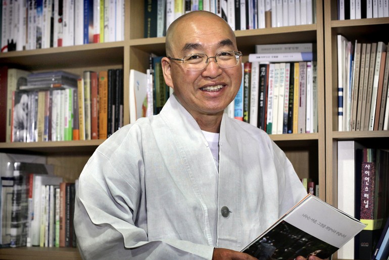 Thiền sư Pomnyun Sunim - Ảnh: New York Times